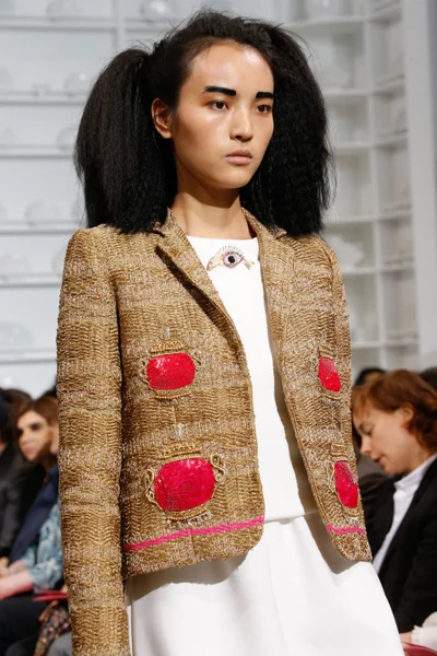 Look 24